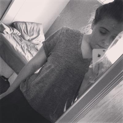 sloxum's profile picture. 