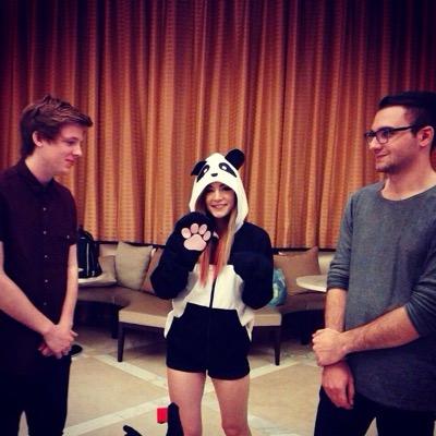 here to help people pickup other people, in the against the current way ||cassie&carissa||
chrissy/3