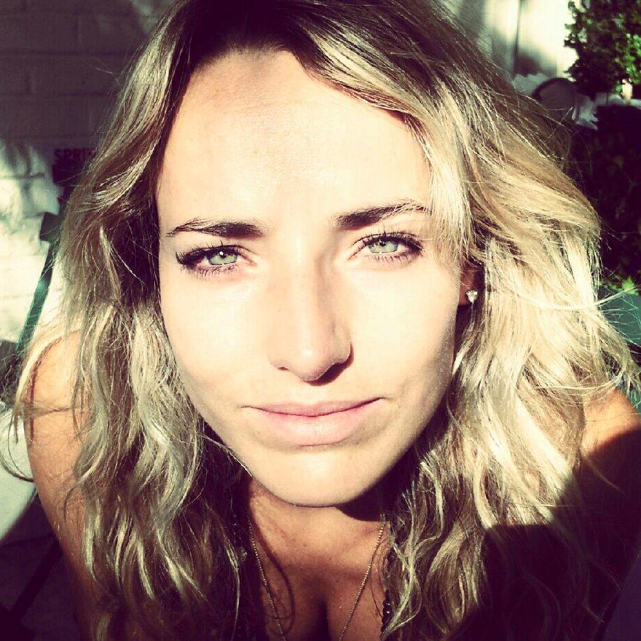 CEO of the world's smallest social network @appcamarilla. The private space for your closest friends.  #realfriendship #inspiringfifty #womenintech
