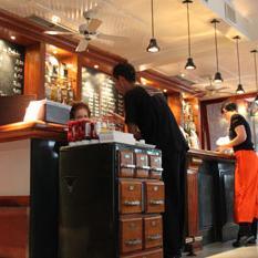 MichelVanzandt's profile picture. 絶対に行ってみたくなる、そんなカフェを紹介します♪行ってみたいカフェがあったらRTお願いします♪