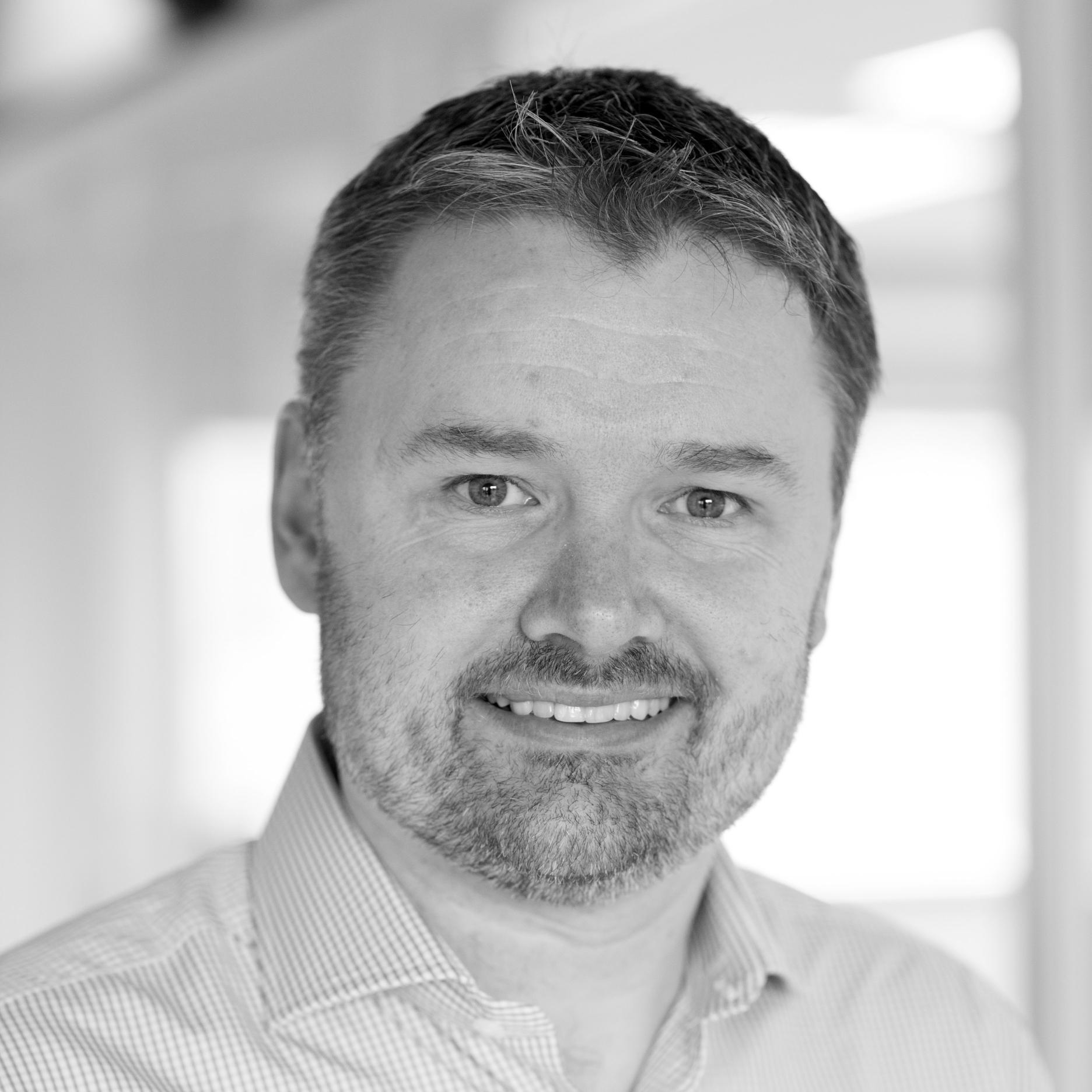 Design architect by training, curious monkey by nature, private equity professional by chance. All-round design geek, passionate about fitness & nutrition...