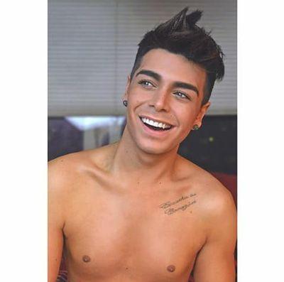 E fanculo.
Io non voglio tutto questo.
Io voglio solo te e poi lo butto il resto. || Single, bisex|| grace