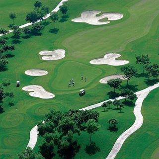 This golf course Greater Noida from Jaypee has both 9 and 18 hole golf course in Greater Noida.