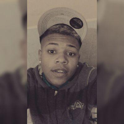 RDonoia's profile picture. 