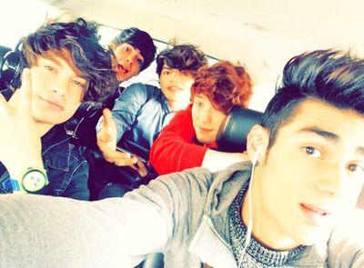 Queremos a CD9 en Zacatecas 
Porque CD9 es tan asdfghjklñ ??? ❤