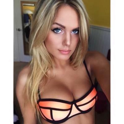 Hello i'm kelly,Married to @Troy_Bolton45, he's my hole life & i love him, & he's mine husband,my son: @TroyJrBolton & my sister: @AmandaNerstorm