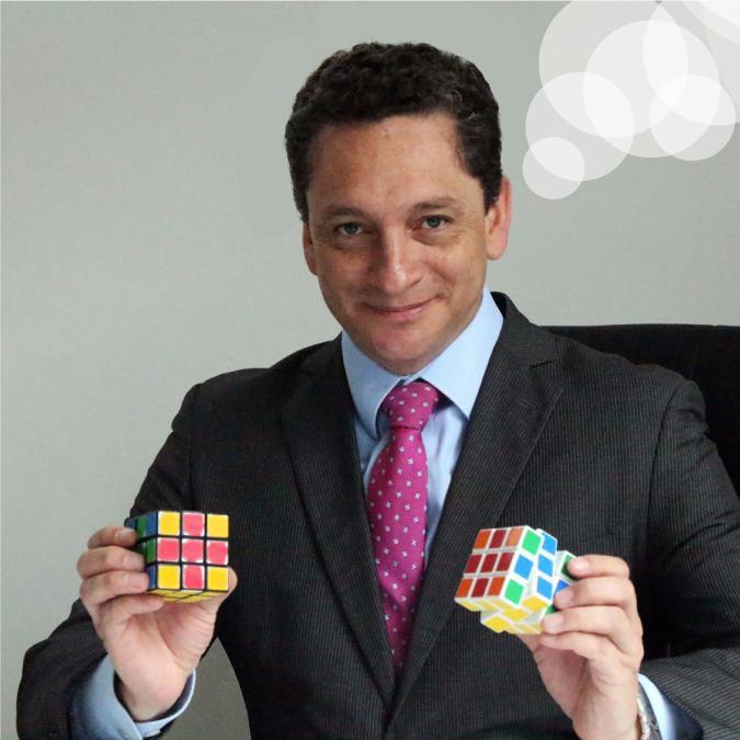Soñador, creativo e ingeniero. Asesor de MinTIC para la estrategia, gestión y arquitectura de TI. Autor intelectual de IT4+. Consultor de TI e innovación.