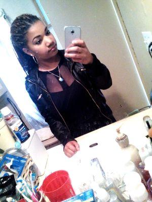 follow me on IG @_ashakay_