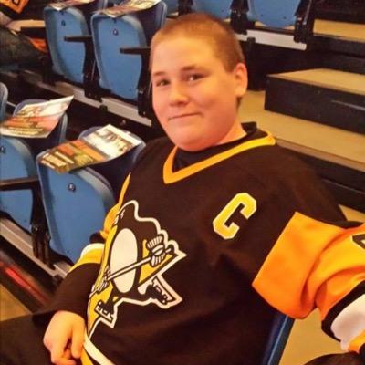 RandeeMontefor1's profile picture. 