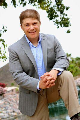 Says 'Bio'? That will take 30 years to write... Healthcare market penetration guy looking.  Love to gardene. Need my help? Go to http://t.co/ekZIMbUizO