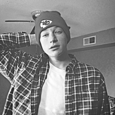 #DiamondBoys | Up Coming Rap Artist | Follow IG @thaatwhiteboii_