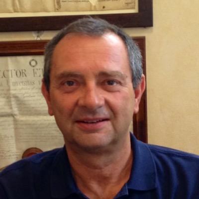 Notaio. Past President Consiglio Notarile di Pavia. Appassionato di antica cartografia. Interista.