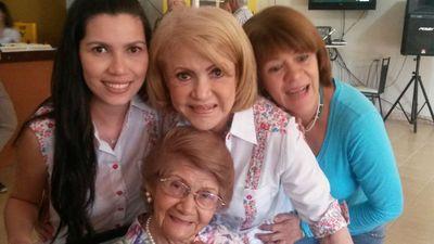 LeydaPeraza's profile picture. 