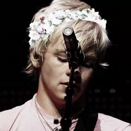 I love R5,#R5family forever, @officialR5, R5 make me smile everyday ❤ ....live in a fantastic other world because it's the only world