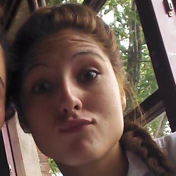 16 años- Geminiana- Amigos y Flia ante todo- Mis amigoos me amannn ♥