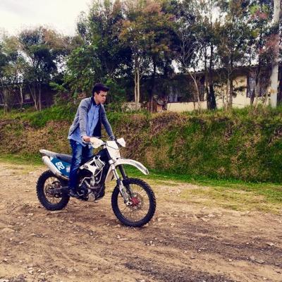 amante del downhill y la buena musik,  Sigeme y te sigo