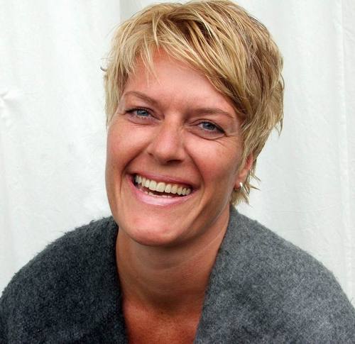 FriedaOosten's profile picture. Zelfstandig zorgverlener Persoonlijk Begeleider ondersteuning thuissituatie PGBhouders/WMO/Particulieren.