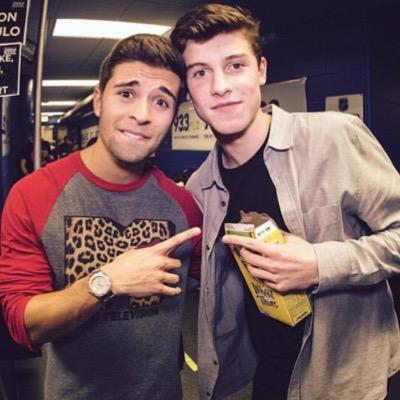 my dad and brothers met jake, but i didnt. HA