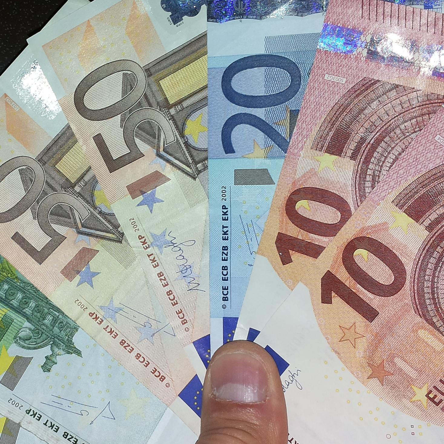 EURO RISPARMIO €Euro (@eurorisparmio) | Twitter