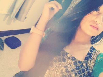 snap chat name? (iqra_15) 8boys❤