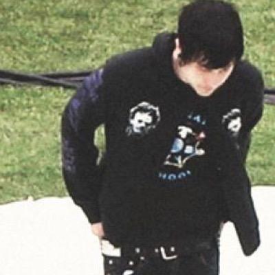 Hi I'm Frank, I'm 20, I'm in college, and I play guitar. NOT MV