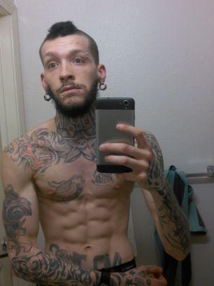 Hello, my name is kyle and something about me is i love doing mma. also on twitter i will be marketing which is another thing i enjoy doing as well. follow me !