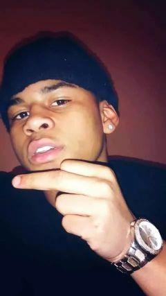 Follow Me I Follow Back S/OWolfGxng