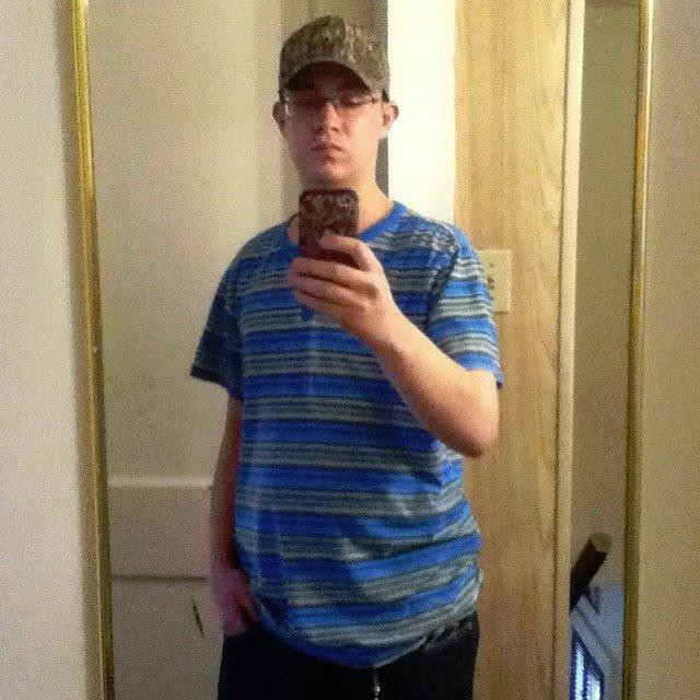 I'm 18 years old born in Newark,Ohio August 2,1996 is my Birthday! Class of 2015 #Classof2015