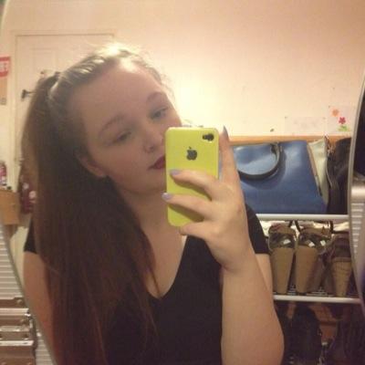 courtwisker's profile picture. Ello Ello and good morning. loves