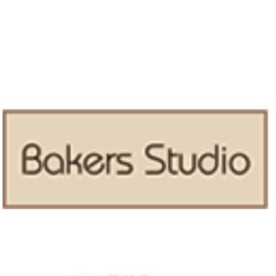 Witness patisserie art at its finest as our master doles out perfect pralines, cakes, pastries, savories and much more.