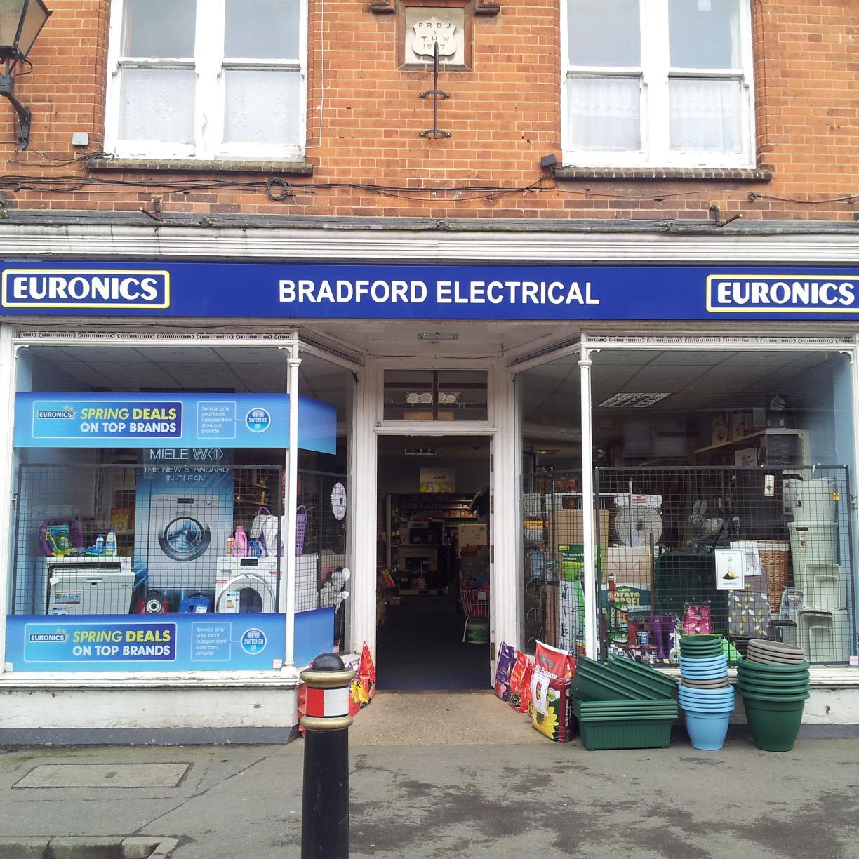 Bradford Electrical Is A Family Run Business Established In Edenbridge For Over 50 Years. It Supplies Domestic Appliances & Brown Goods To The Local Area