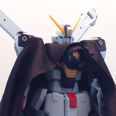 1/144マニア模型店主。
ガンプラコレクターで現在約900種類所蔵。
ガンプラ新作/再販発売日一覧、ガンプラ図鑑公開中。
奈良県御所にて1/144マニア模型店舗/通販営業中。
こちらのアカウントは休止中。
模型店お知らせ垢：@144mokei_news