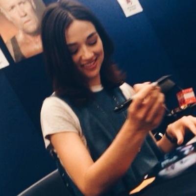 Ccnfidcnt's profile picture. Control your man parts.