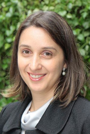 Diretora da Andrea Mussnich Desenvolvimento de Liderancas e Coaching. Coordenadora do Pós Graduação em Pdicologia Organizacional da FADERGS.
