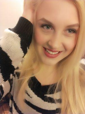 I'm Amy. And I may or may not be probably, yet more than likely be destined to become a crazy cat lady within the next year
On da tubes: https://t.co/vHrAFXfRHJ