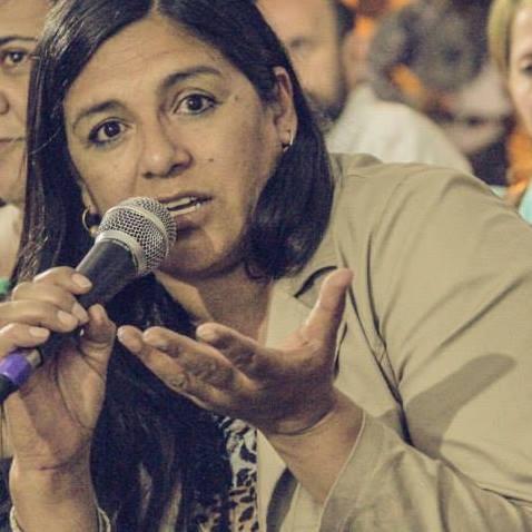 perteneciente al pueblo nación mapuche .Participo en espacios de lucha por las reevindicaciones de los pueblos originarios