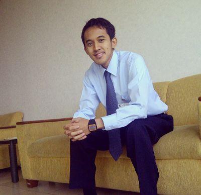 mediseven's profile picture. Real Madrid, Raul Gonzales, playmaker, guitaris, pianis, instrumental music, lead guitar, A7X, Depapepe, computer technician.