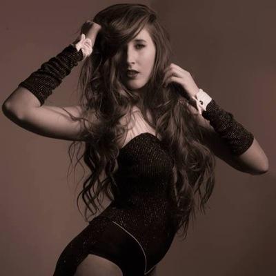 Jessica_magary's profile picture. Model. Actress. Mother.