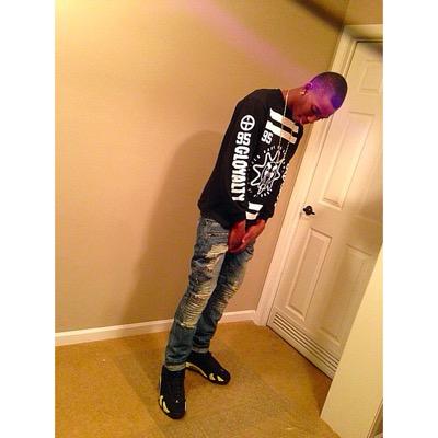 I dont need nobody! long as i got my Body #SituationGang #GLOOOO