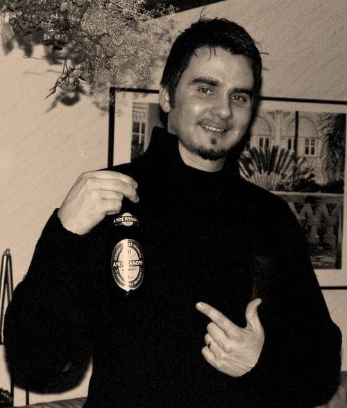 dreamcode's profile picture. 