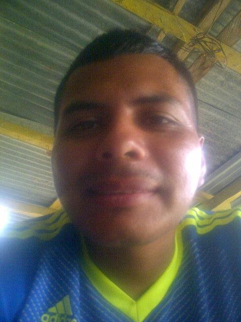 SparkiesVictor's profile picture. Alegre trabajador hogareno. Responsable