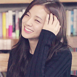 jisoopend's profile picture. ( k i m j i s o o ) prd. 1995.