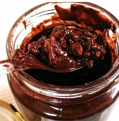 Choco crust. All about choco. Try me! Ada harga, ada rasa. Order : Whatsapp only. 089643876259.