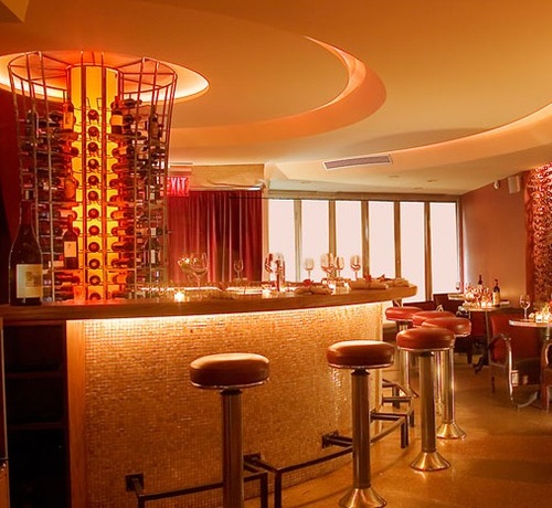 COUNTER serves Mediterranean vegetarian dishes using fresh, local and organic ingredients. The bar has 300 organic wines and every organic spirit available.