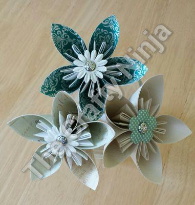 by_debs's profile picture. 