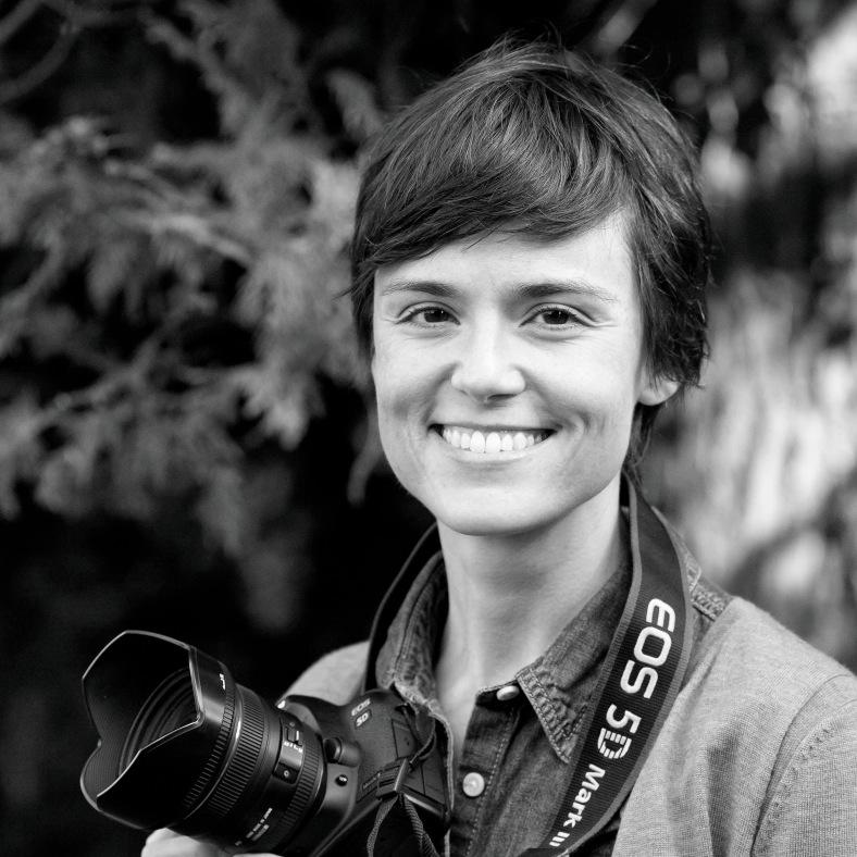 Professional portrait photographer. Photography teacher for adults and kids Founder of @sharpshotsphoto.
