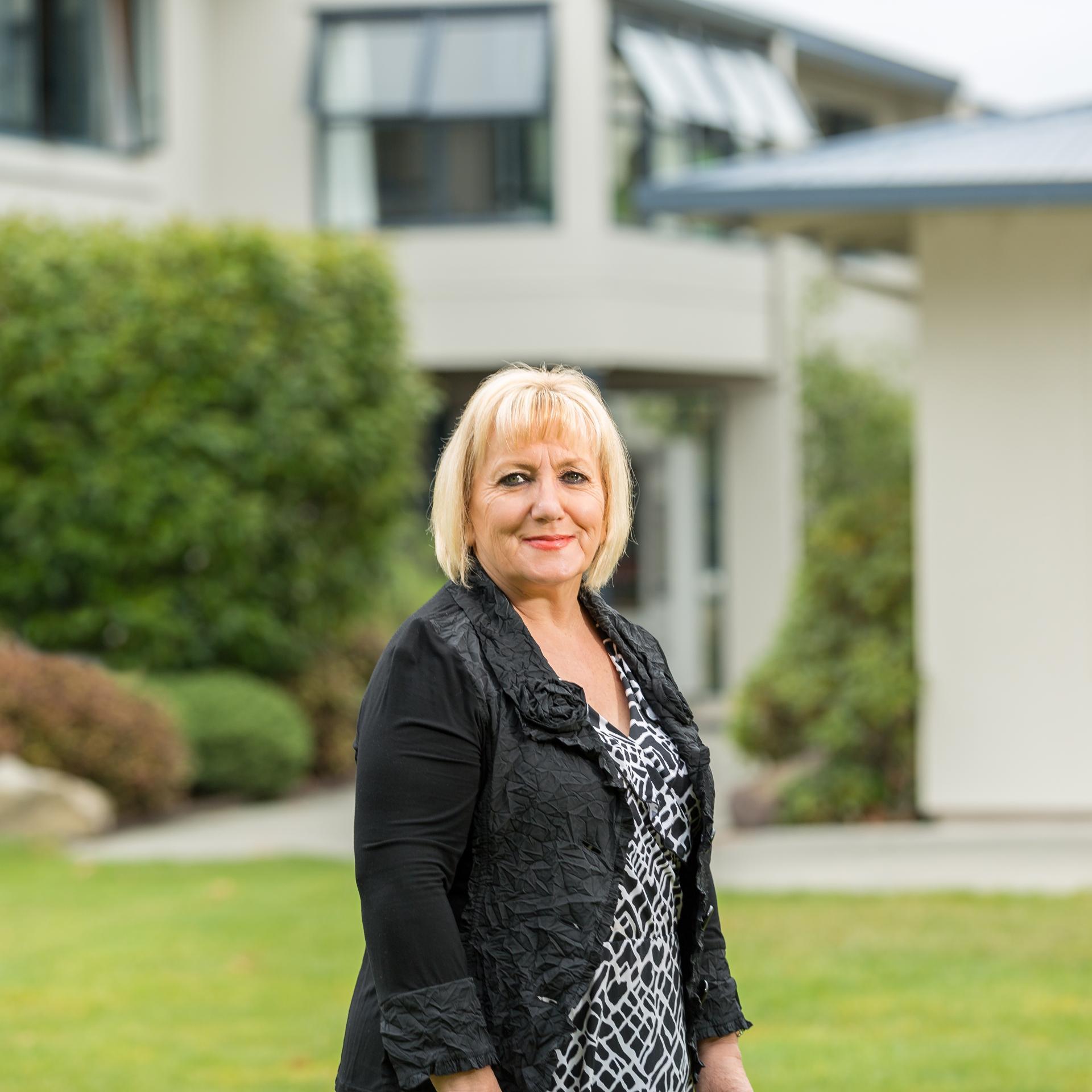 ShirleyJames14's profile picture. 