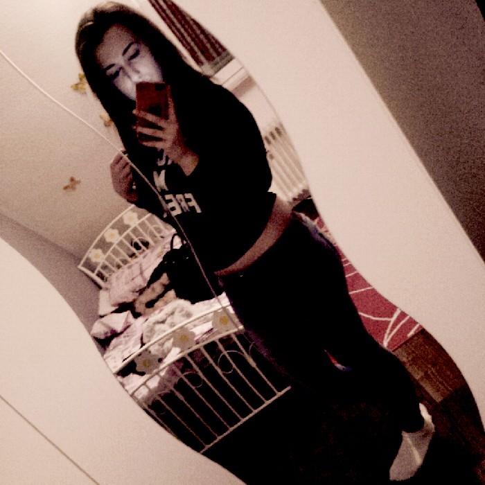 itsnesa_x's profile picture. 18years old..28.8.96 
-Kosovan;) -mitrovica fuckin' city*_*
-follow me & i'll follow you back :)