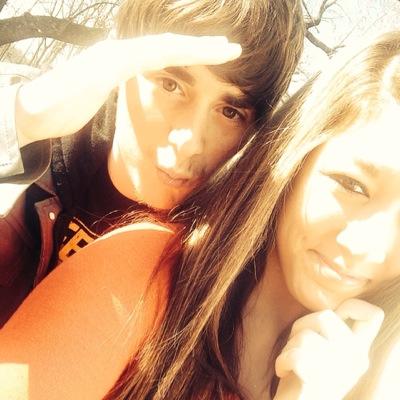 •I FOLLOW BACK• My heart belongs to my beautiful girlfriend, Glenda! :) #TeamFollowBack