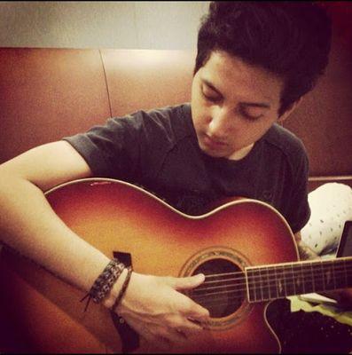 Iiiintaaaann_Wy's profile picture. Kau bisa memberi tanpa cinta, tapi kau tak akan pernah bisa mencintai tanpa memberi..... #Copas ;)